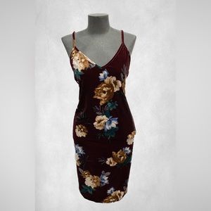 Velvet burgundy, floral dress size Medium